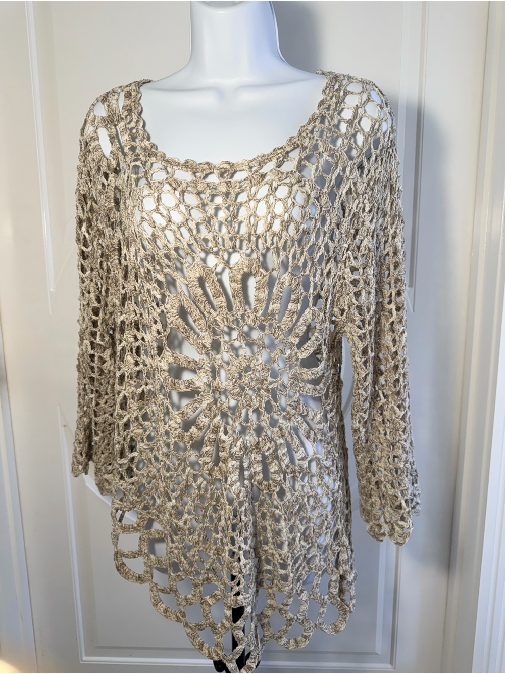 Tempo Paris Beige Crochet Open-Knit Women's Sweater Sz XL